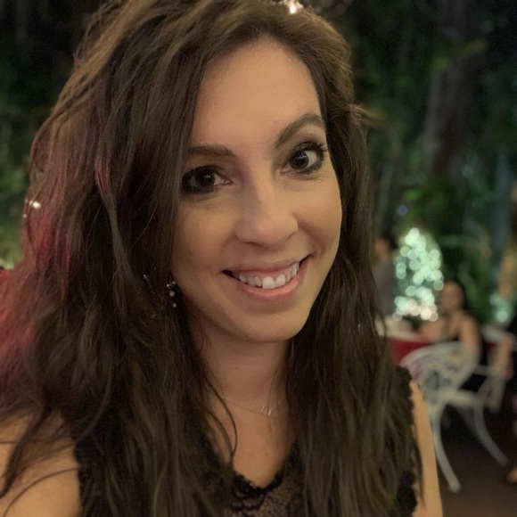 Meet your Posher, Rosmary - Picture 1 of 1